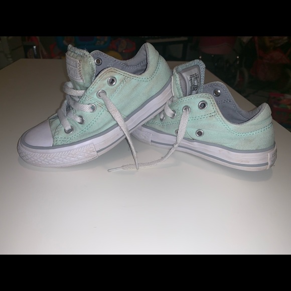 Girls converse - Picture 5 of 6